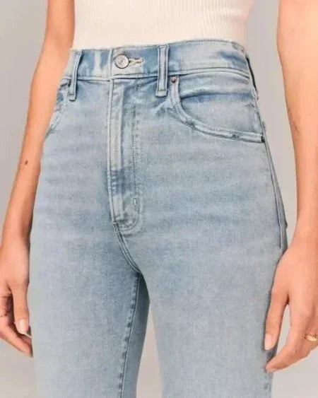 Valencia - High-Rise Flare Jeans