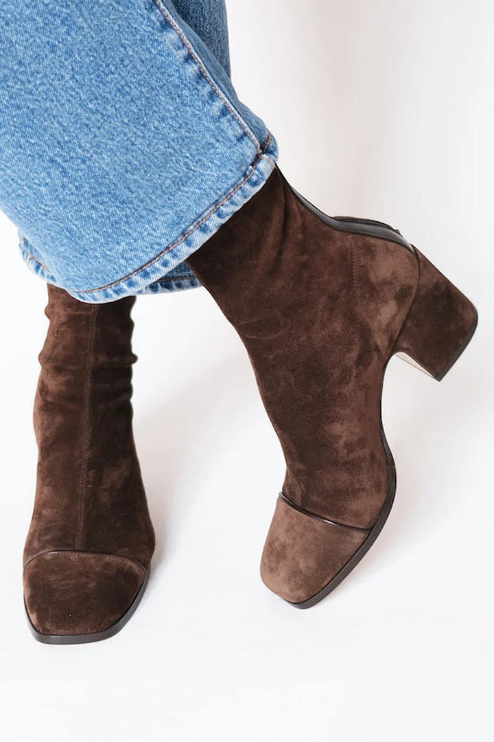 Victoria – Square Toe Heeled Boots