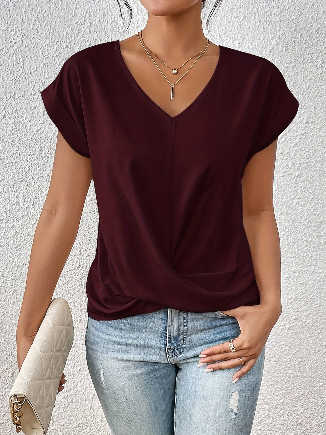 Zoe – Sweetheart Neckline Casual T-Shirt