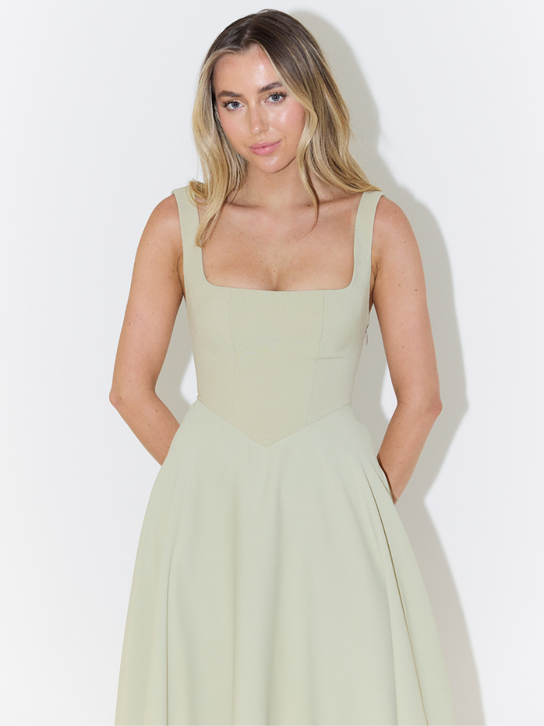 ARLYN | ROBE
