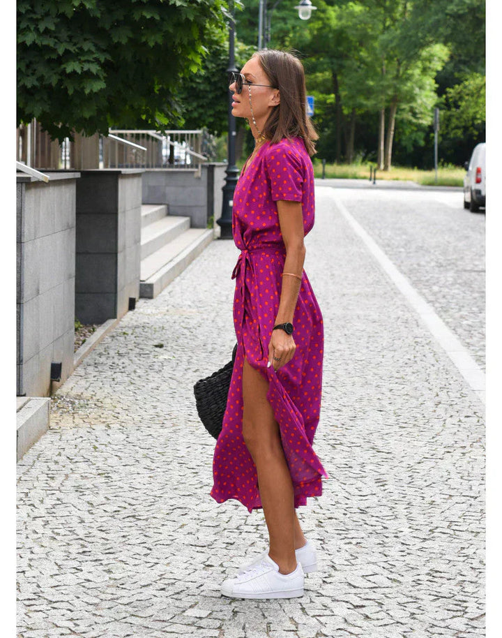 Suzanne – Elegant V-Neck Dress