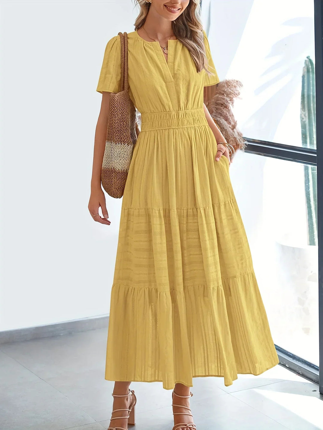 Maya – Elegant & Flattering Dress