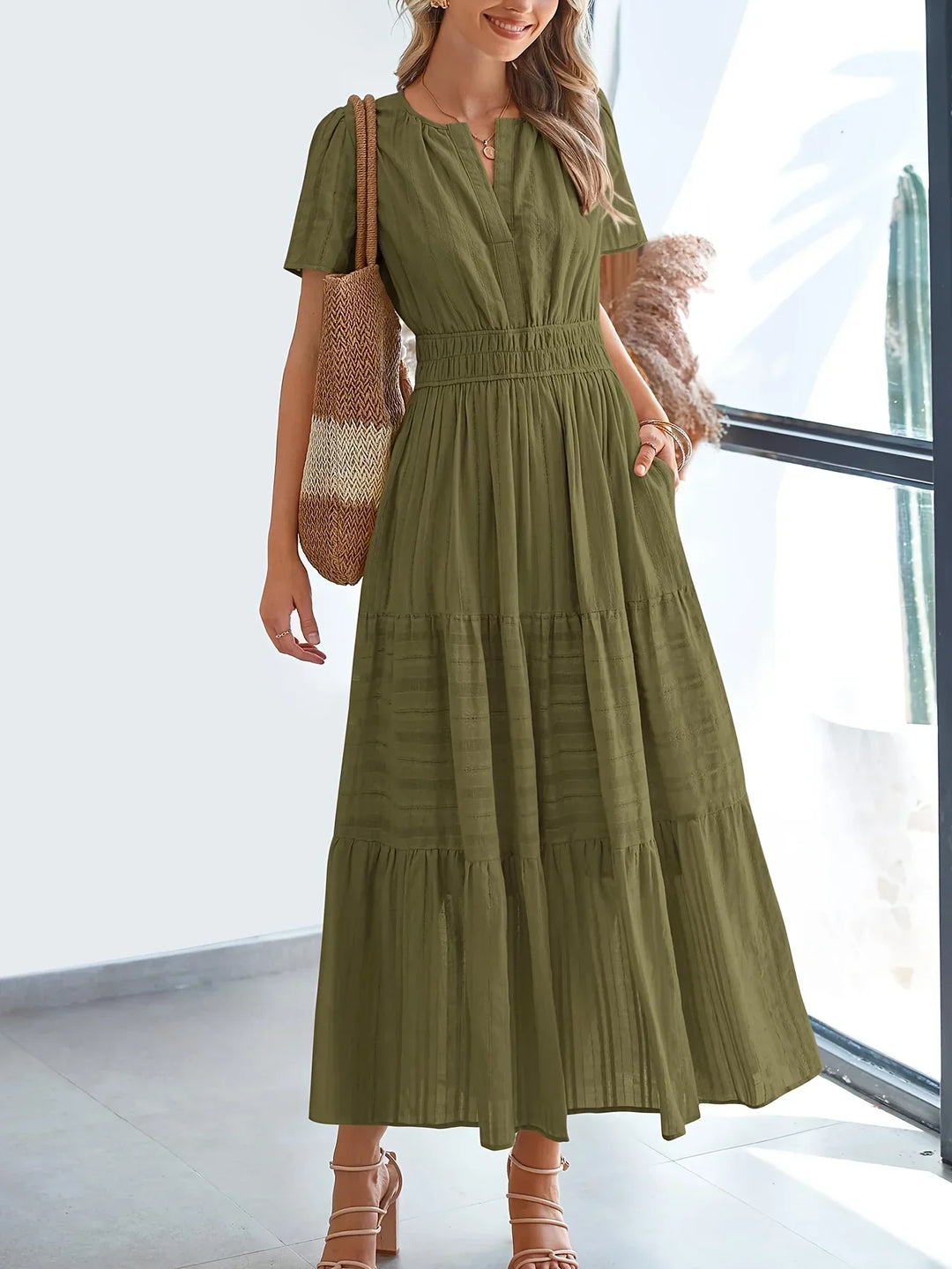 Maya – Elegant & Flattering Dress