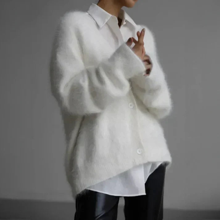 Amara – Cozy Oversized Knit Cardigan