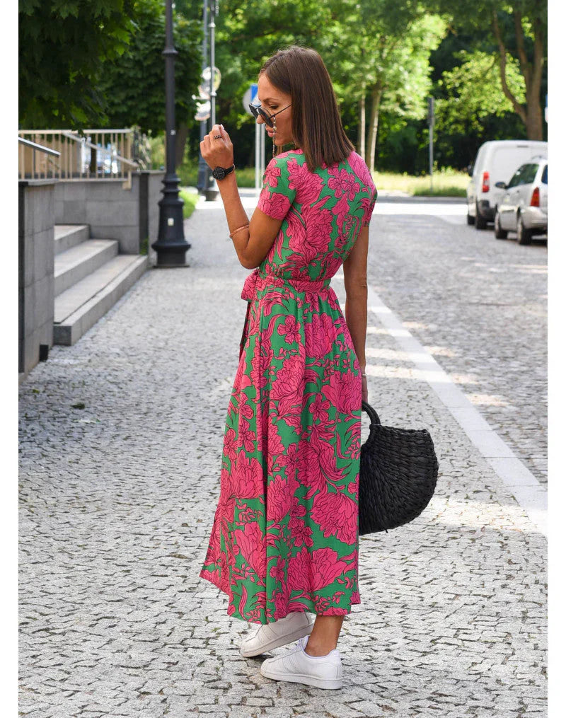 Suzanne – Elegant V-Neck Dress