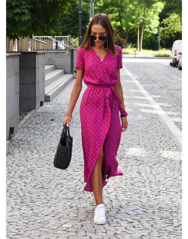 Suzanne – Elegant V-Neck Dress