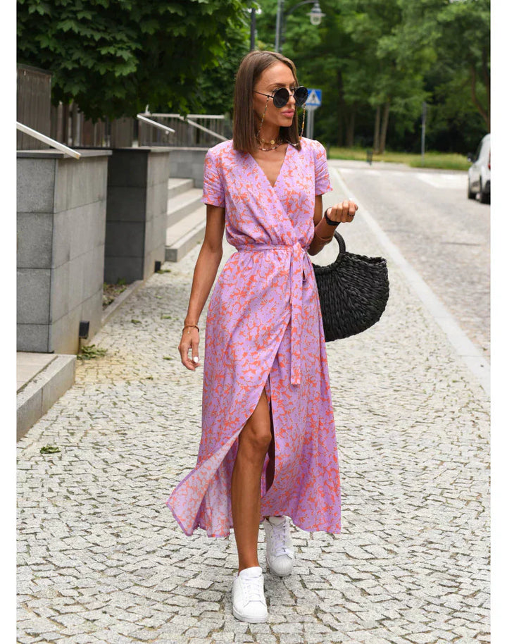 Suzanne – Elegant V-Neck Dress