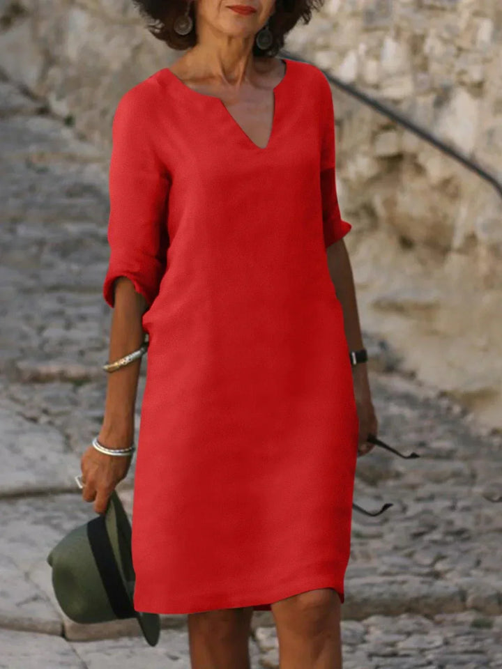 Saoirse – Flattering V-Neck Dress