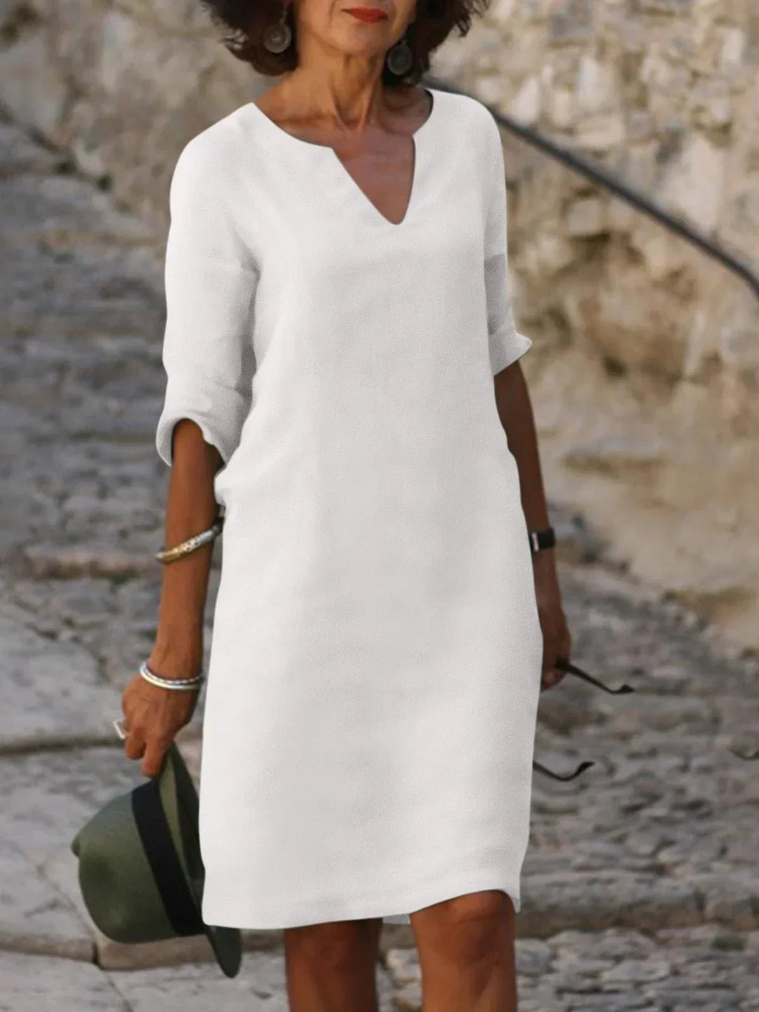 Saoirse – Flattering V-Neck Dress