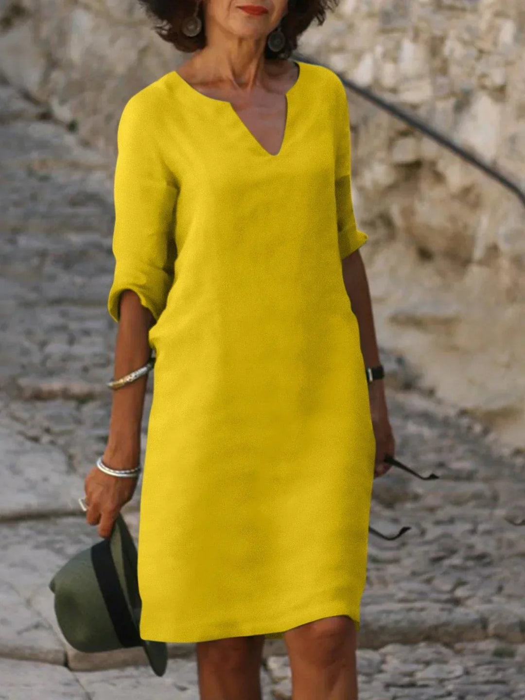 Saoirse – Flattering V-Neck Dress