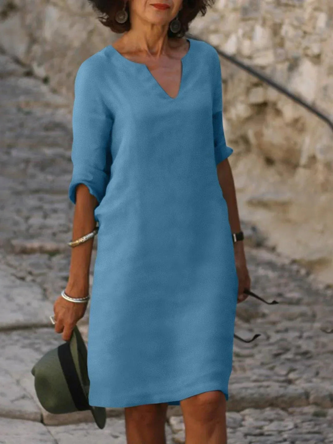 Saoirse – Flattering V-Neck Dress